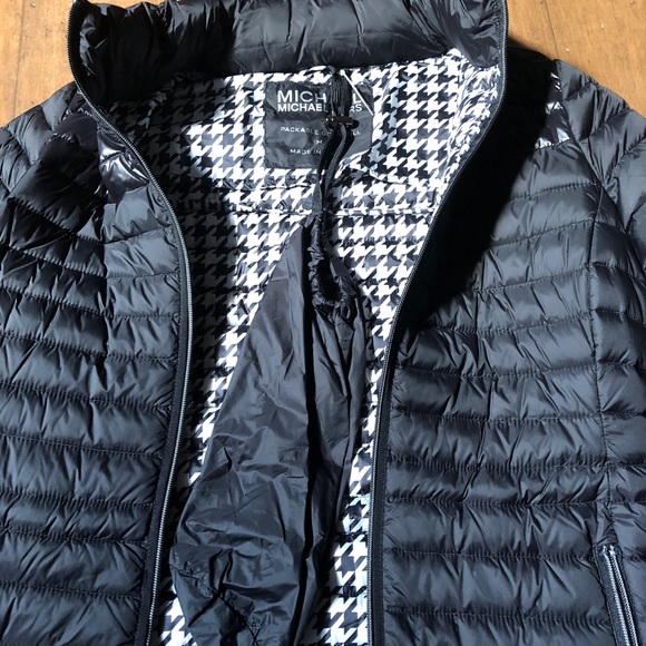 MICHAEL Michael Kors Packable Downfill Puffer Coat - Picture 2 of 6